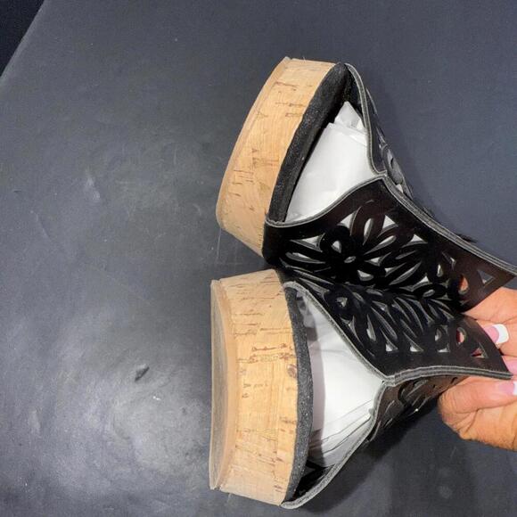 Pierre Dumas Black Tooled Faux Leather Classic Chic Boho Wedge Sandal Platform - Picture 13 of 15